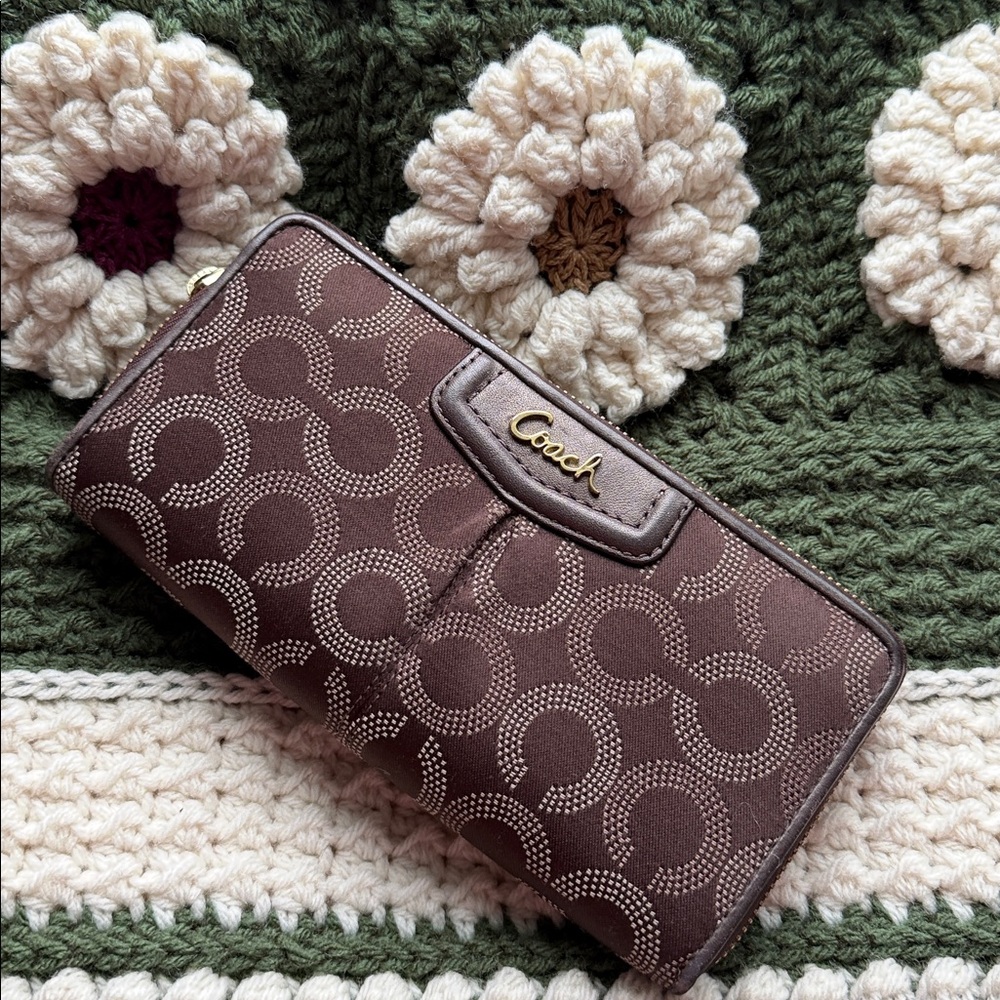 Vintage Coach Signature Brown Zip Wallet Oxblood